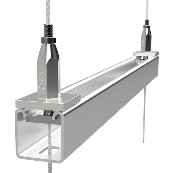 Strut-Lock trapeze assembly